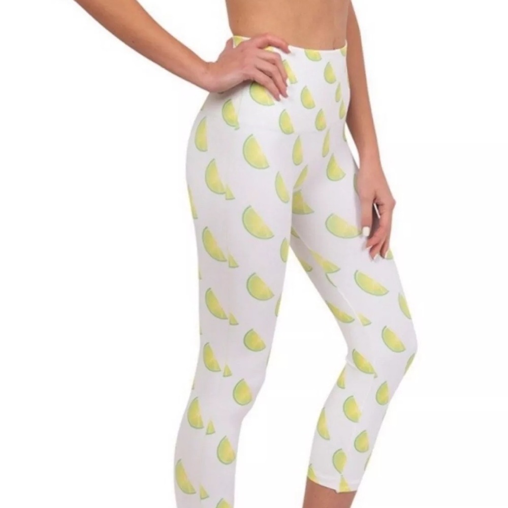 NWT MORGAN STEWART LEGGINGS WHITE WITH ORANGE SLICE PRINT SIZE MEDIUM - Picture 4 of 10